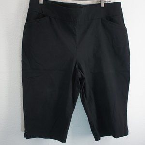 Chicos black perfect stretch capr size 2.5